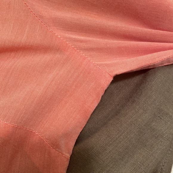 J crew 100% cotton button down blouse in a lovely light coral. Non smoking - Picture 7 of 7